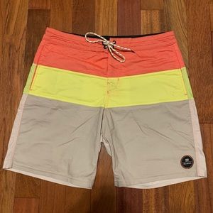 Donating soon Billabong Board-shorts